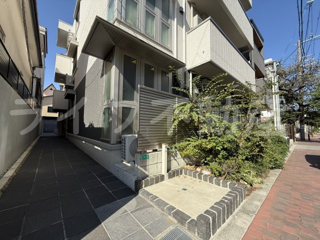 クラシスト東中本