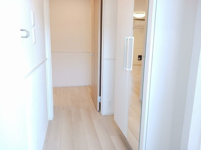 【玄関】 | ピアエルデ