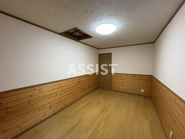 プラスペアティの居間・リビング