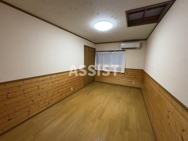 プラスペアティの居間・リビング