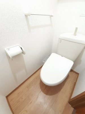 【トイレ】 | ラフィネＡ | ゆったりとした空間のトイレです