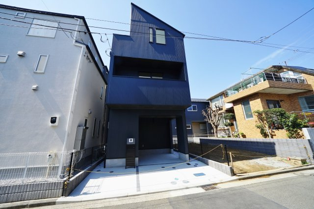 【横浜市保土ケ谷区権太坂2丁目24-35全2棟新築戸建て】★仲介手数料無料★（境木小学校・境木中学校）の外観