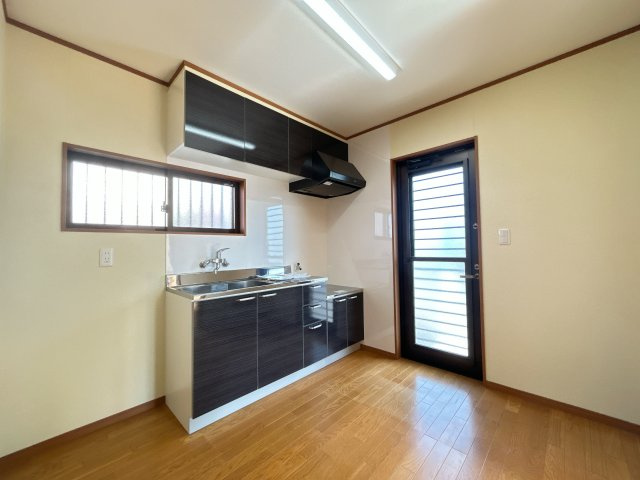 大平町西水代　中古戸建のキッチン