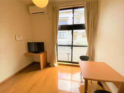 【居間・リビング】 | レオパレス葉月 | ゆったり過ごせる居間です