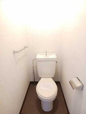 【トイレ】 | シティハイツみのかみＡ | 清潔感のあるトイレです