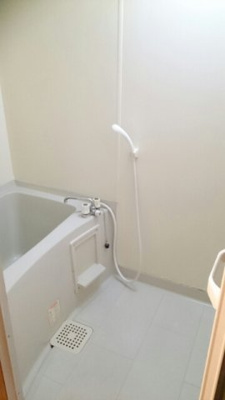 【浴室】 | グリーン・リーフ軽井沢 | 落ち着いた空間のお風呂です