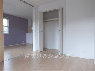 広島市安佐北区亀山９丁目のアパートの収納|クローゼット