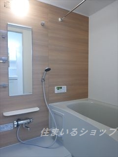 広島市安佐北区亀山９丁目のアパートの浴室|追い焚き・浴室暖房乾燥機あり