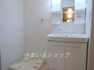 広島市安佐北区亀山９丁目のアパートの洗面所|シャンプードレッサー