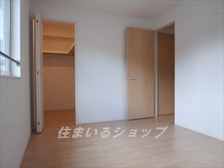 広島市安佐北区亀山９丁目のアパートの寝室