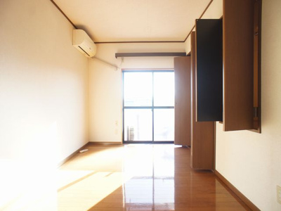 【寝室】 | メゾンドノエルI | 快適に過ごせるエアコンが付いています♪