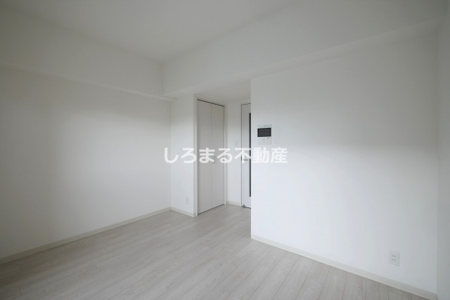 フォーリアライズ阿波座WESTの居間・リビング