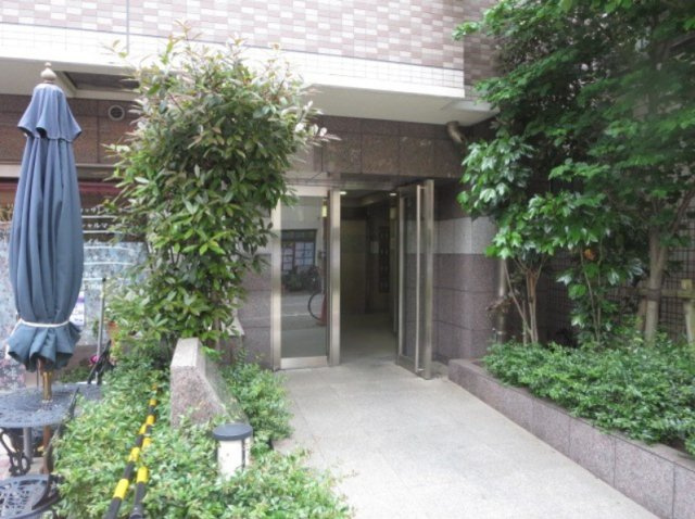 セントパレス池袋のエントランス