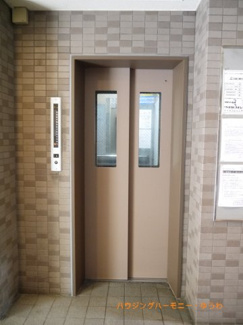 【その他共用部分】 | 勿論エレベーターが備え付けられています。