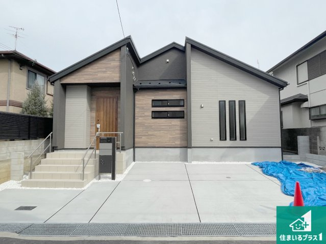 羽曳野市羽曳が丘西　新築一戸建ての外観|安心の10年保証！外観を美しく保ち、雨水で汚れを落とします！気になることがありましたら、お気軽にお問い合わせください！