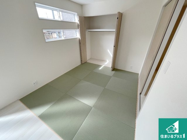 羽曳野市羽曳が丘西　新築一戸建ての和室|畳コーナー！