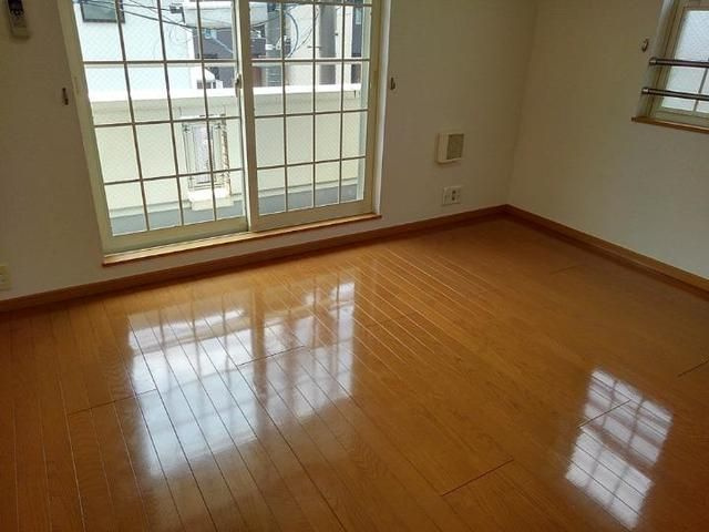 プリムヴェール国立の居間・リビング