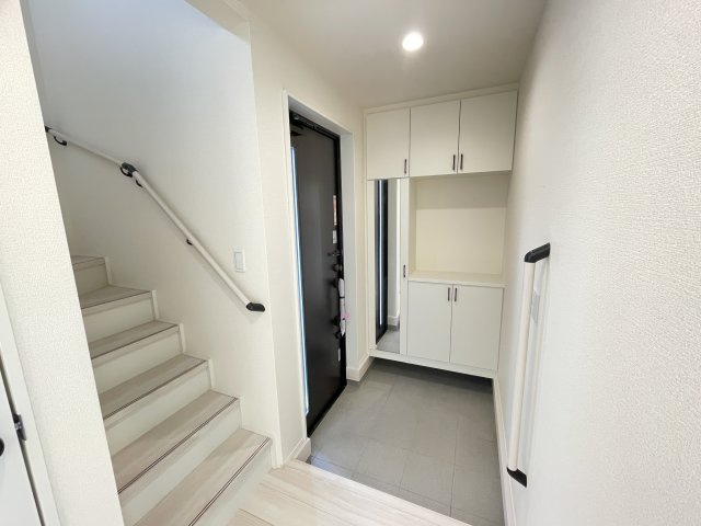 藤岡市森1期（全1棟）1号棟の玄関