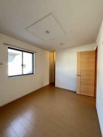 セレッソ　Ａのバルコニー|イメージ102号室の写真（反転あり）