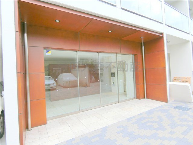 CREVISTAクレヴィスタ大森西のエントランス|防犯カメラTVモニター付オートロック宅配BOXメールBOX管理人室　エントランス　