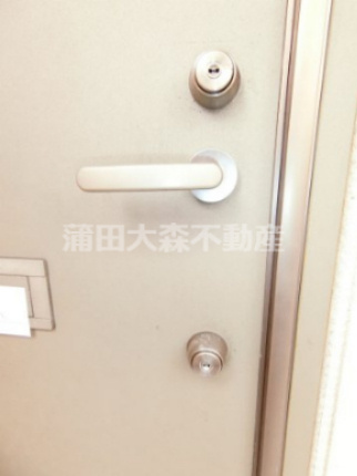 シャルム大森の玄関