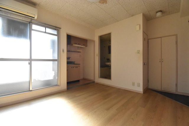 第六大朋マンションの寝室