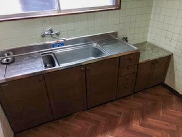 中台二丁目貸家のキッチン