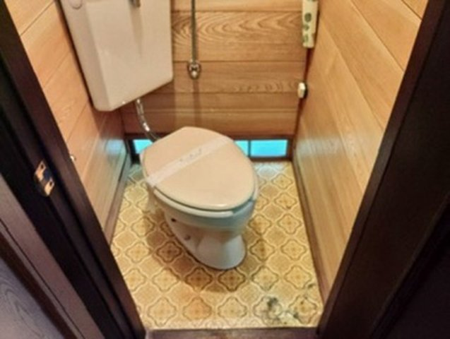 中台二丁目貸家のトイレ