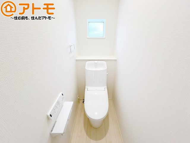 【トイレ】 | 清水区向田町第1期　新築戸建　1号棟 | 毎日使うトイレだからこそ機能性を重視したいですよね！温水洗浄便座で快適な時間をお過ごしください♪