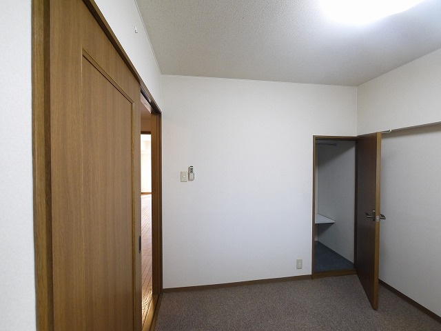 コーポ睦の洋室|使い勝手のいい洋室です