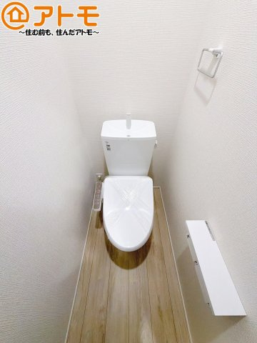 【トイレ】 | 清水区向田町第1期　新築戸建　2号棟 | 毎日使うトイレだからこそ機能性を重視したいですよね！温水洗浄便座で快適な時間をお過ごしください♪