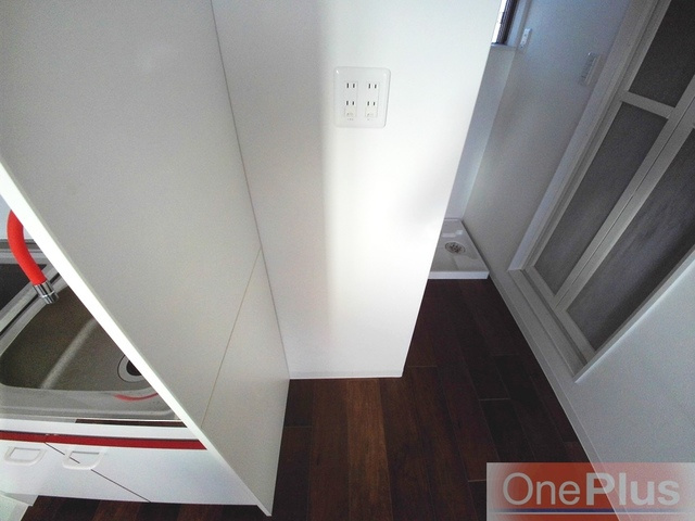 フィオーレ住吉宮町の居間・リビング|冷蔵庫置場