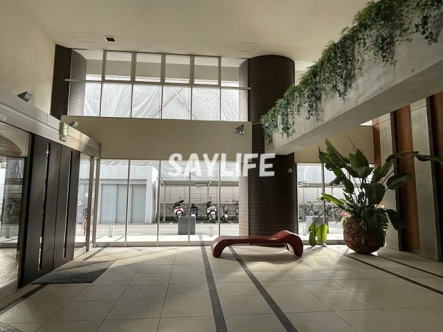 トレス・アコルデのロビー