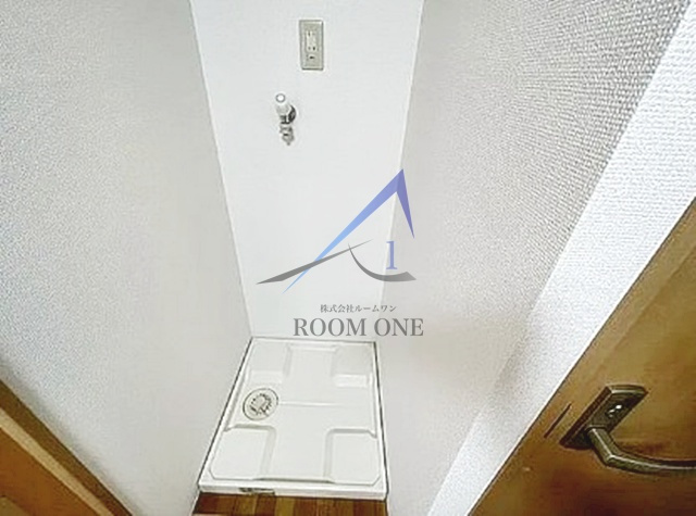 ファミール・コアメゾンの設備|洗濯機置き場です。