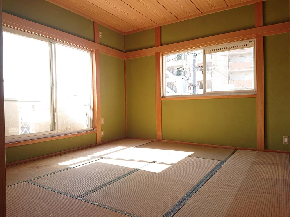 楠根南町　中古一戸建ての内装|和室7.0帖
■物件内覧・資金計画相談・住宅ローン相談、リフォーム相談、お問合せ受付中■
※当日・翌日のご内覧、ご相談はお電話でのお問合せがスムーズです！