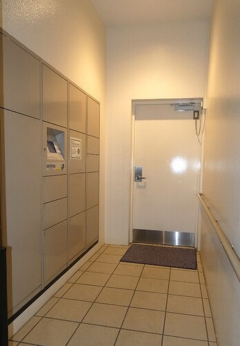 ライオンズ横浜新子安ハーバーコートのその他|宅配ボックス