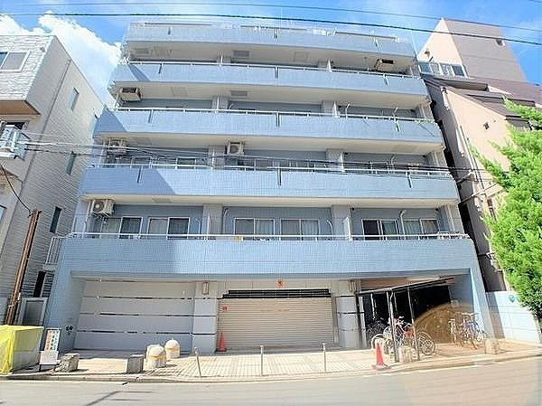 アートパレスの外観