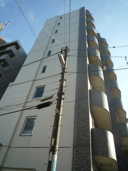 ネオマイム横浜台町の外観