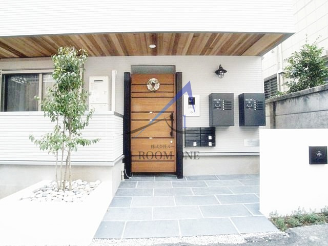 ル・コクリコのエントランス|エントランスです。