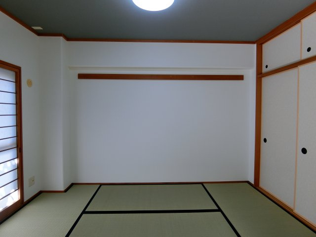 サーパス西福原の和室