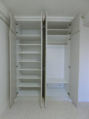 サーパス西福原の収納