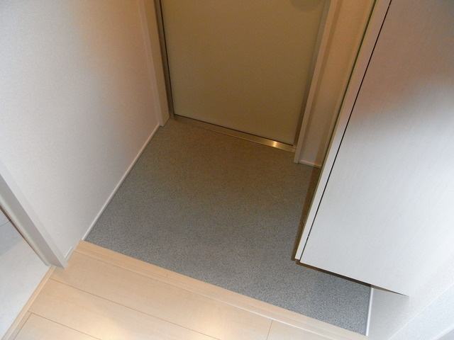 セジュール魚崎の玄関