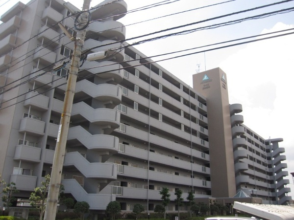 サーパス藤原西町の外観