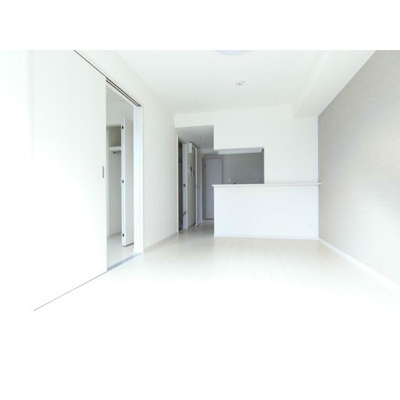 【居間・リビング】 | リブリ・グラツィオーソ.N | 10.0帖のきれいなLDK。