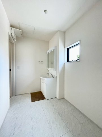 長野北尾張部第２の独立洗面台