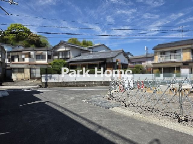 高知市旭天神町 -１号地-新築戸建ての前面道路含む現地写真