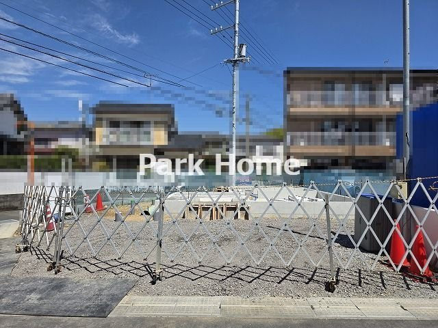 高知市旭天神町 -１号地-新築戸建ての前面道路含む現地写真