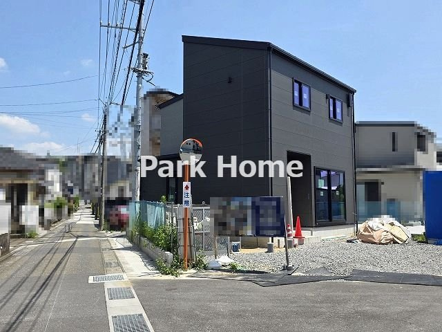 高知市旭天神町 -１号地-新築戸建ての前面道路含む現地写真