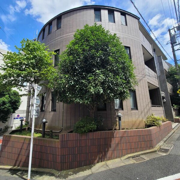 ガウディ動坂の外観