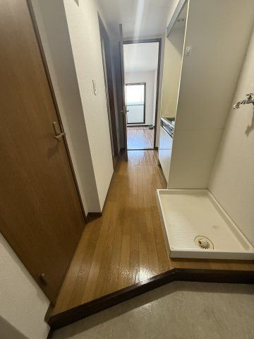 トーリエユタカの玄関